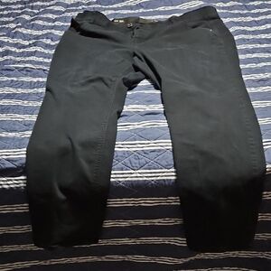 Liz Claiborne Black Mid-Rise Pants